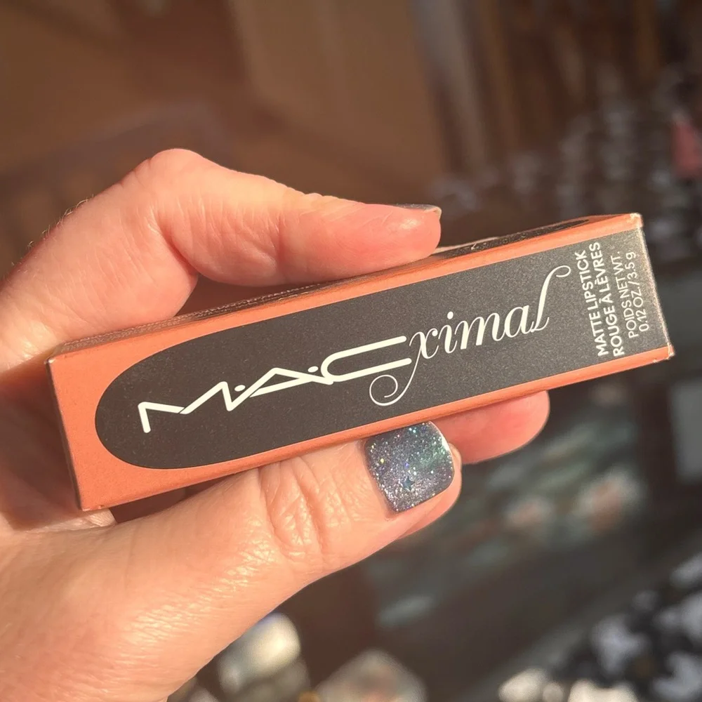 NWT MAC COSMETICS M•A•Cximal Silky Matte 12HR Wear Lipstick, Honeylove - Picture 3 of 4